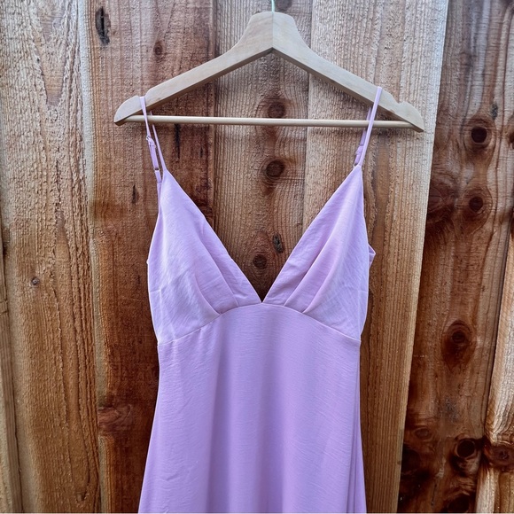 Light Pink Lilac Satin Backless Slip Maxi Dress 🌿🌿 - Picture 4 of 11
